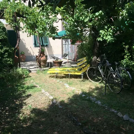 Giuseppe Giovannetti 50 Ferienhaus *